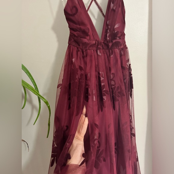 Burgundy patterned tulle dress - Picture 7 of 10